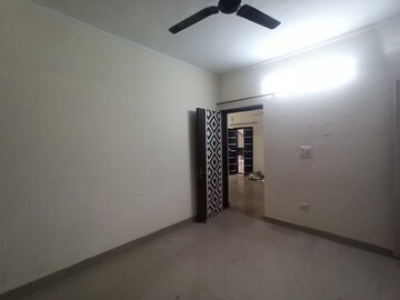 Room in 2 BHK Apartment at Vasant Kunj – for Rent