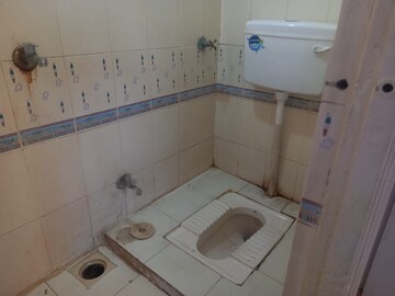 Bathroom in 3 BHK Apartment at Riswadkar Prestige Panorama, Mundhwa – for Rent