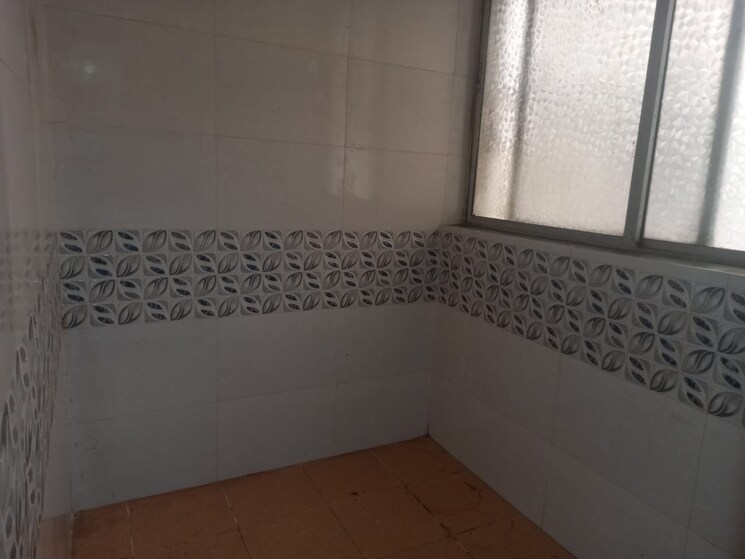 Bathroom, riswadkar-prestige-panorama 3 Bedroom 1300 Sq.Ft. Apartment In Mundhwa Pune 8632126
