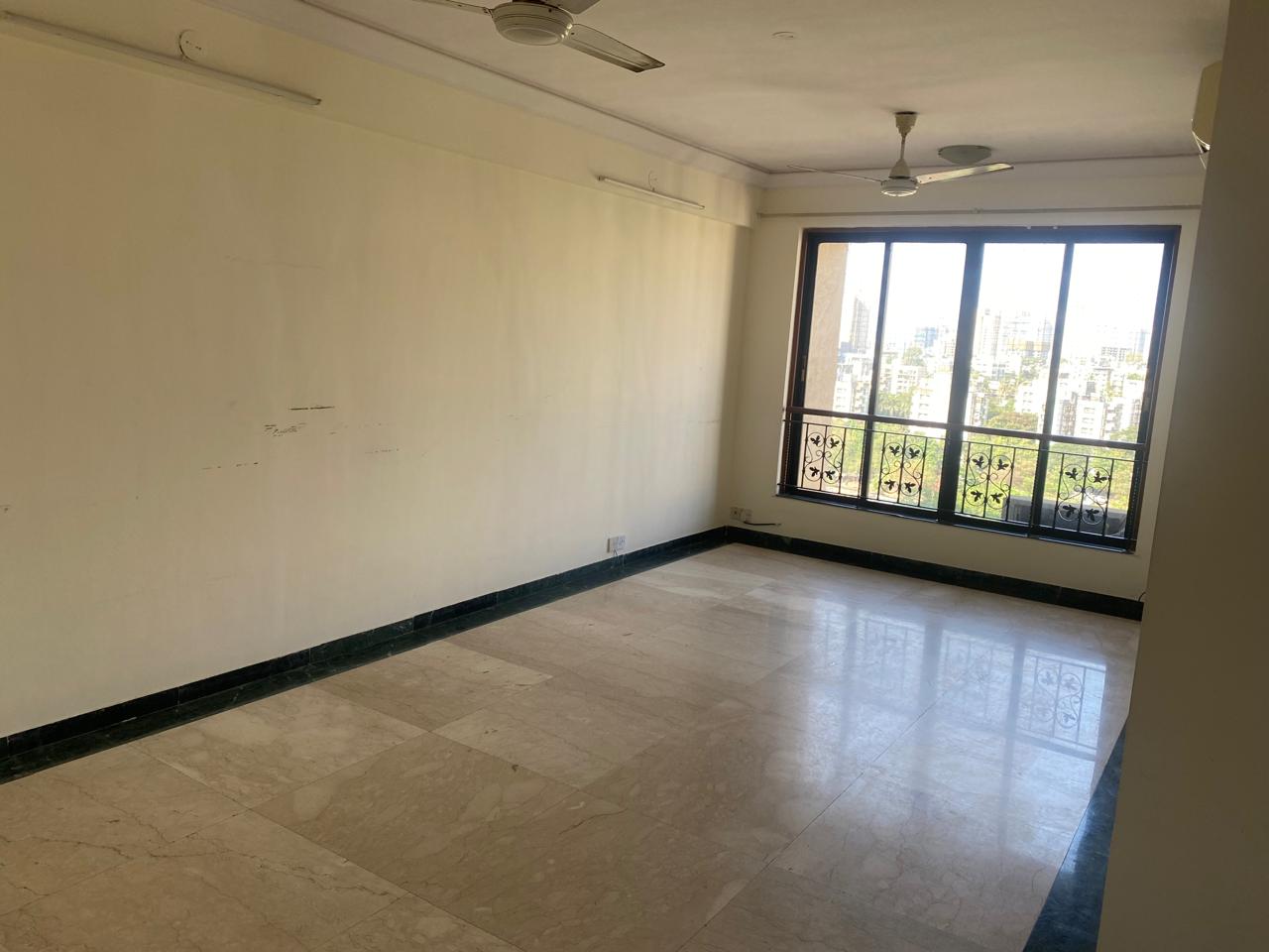 3 BHK Apartment For Rent in Hiranandani Gardens Valencia