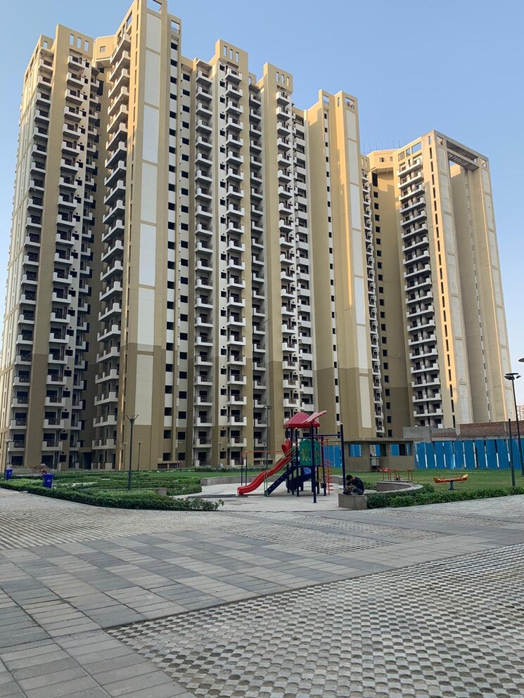 Exterior View, nimbus-express-park-view-ii 3 Bedroom 1567 Sq.Ft. Apartment In Chi V Greater Noida Greater Noida 8632152
