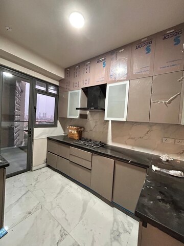 Kitchen in 3.5 BHK Apartment at M3M Heights, Sector 65 – for Rent