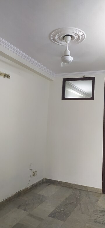 1 BHK Builder Floor For Rent in Khirki Extension