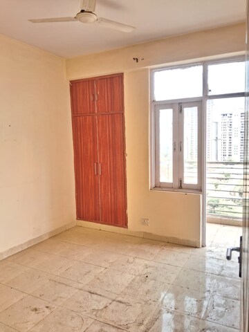 Room in 3 BHK Apartment at Tulip Orange, Sector 70 – for Sale