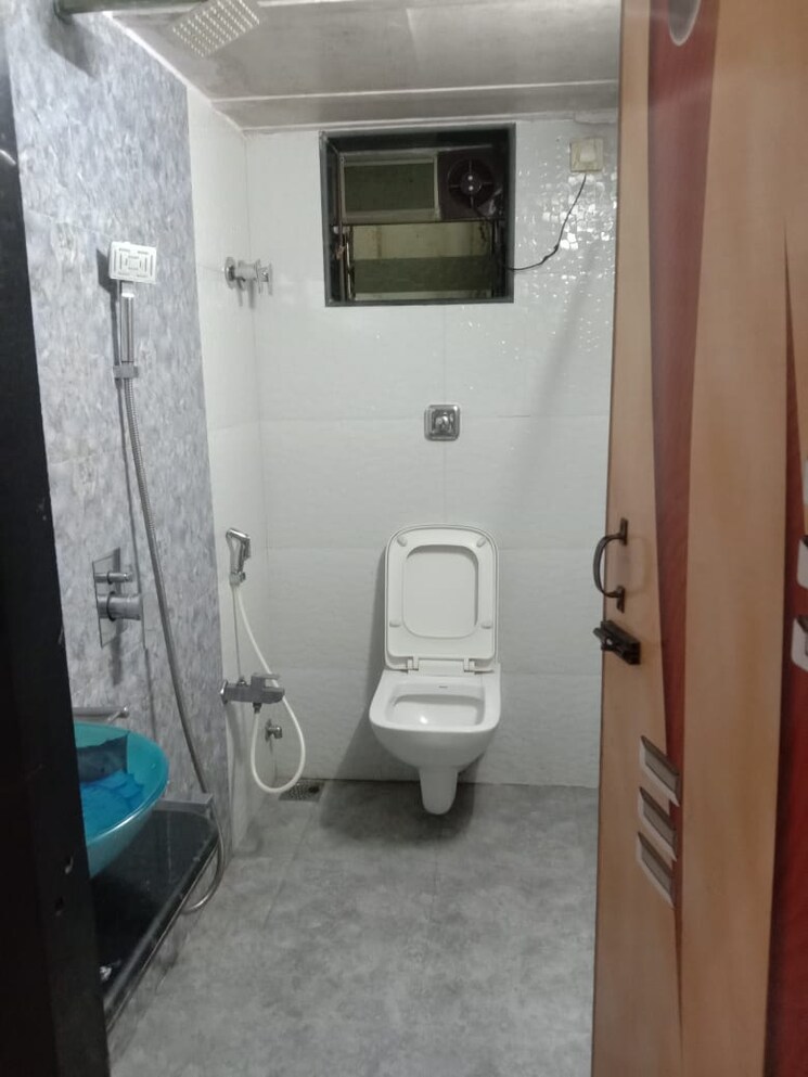 Bathroom, mahavir-tower-ghansoli 1 Bedroom 649 Sq.Ft. Apartment In Ghansoli Navi Mumbai 8632300