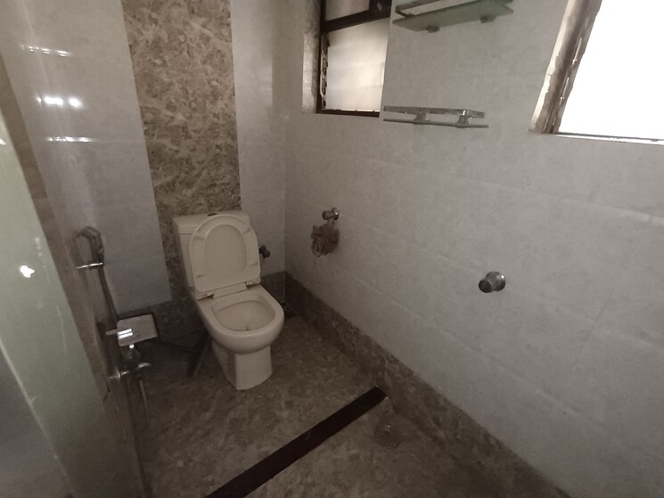 Bathroom, haware-fantasia 3 Bedroom 1800 Sq.Ft. Apartment In Vashi Sector 28 Navi Mumbai 8632306