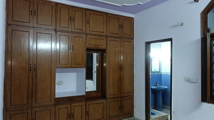 Room, vaishali sector 2 2 Bedroom 968 Sq.Ft. Builder Floor In Vaishali Sector 2 Ghaziabad 8632324