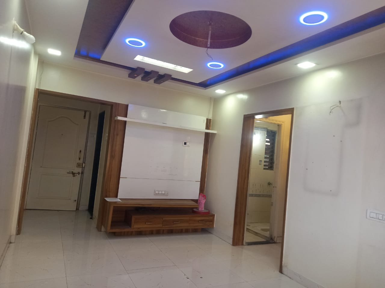 2 BHK + Extra Room Apartment For Rent in Vastushree Diona