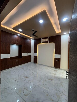 Room in 4 BHK Independent House at Kedia Aravali, Machwa – for Sale