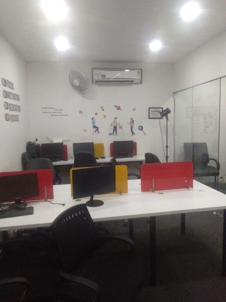 Team Area, sector 63 Commercial Office Space 5000 Sq.Ft. In Sector 63 Noida 8632323