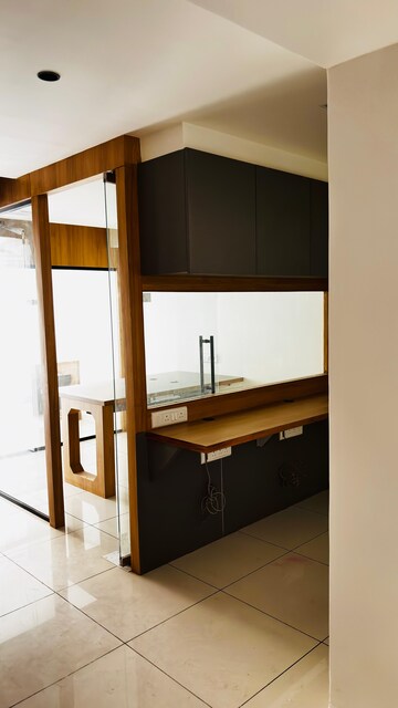 Room in  Office Space at Near Vaishno Devi Circle On Sg Highway – for Rent