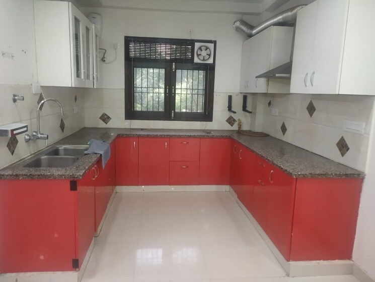 Kitchen, vipul-world-floors 3 Bedroom 2500 Sq.Ft. Apartment In Sector 48 Gurgaon 8632308