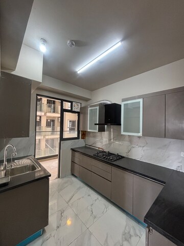 Kitchen in 4 BHK Builder Floor at Unitech Arcadia, South City 2 – for Rent