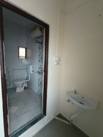 Bathroom in 1 BHK Apartment at Wadgaon Sheri – for Rent