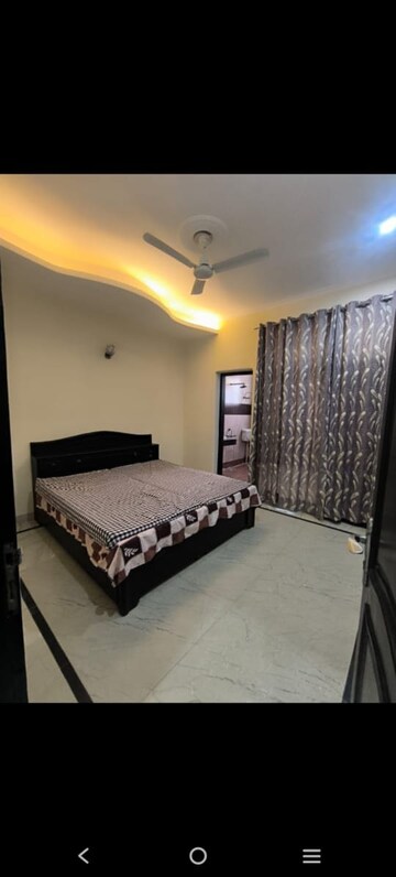 Bedroom in 3.5 BHK Builder Floor at DLF Green Avenue, Dlf Phase iv – for Rent