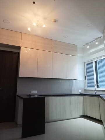 Kitchen in 5 BHK Apartment at Indiabulls Sky, Lower Parel – for Rent