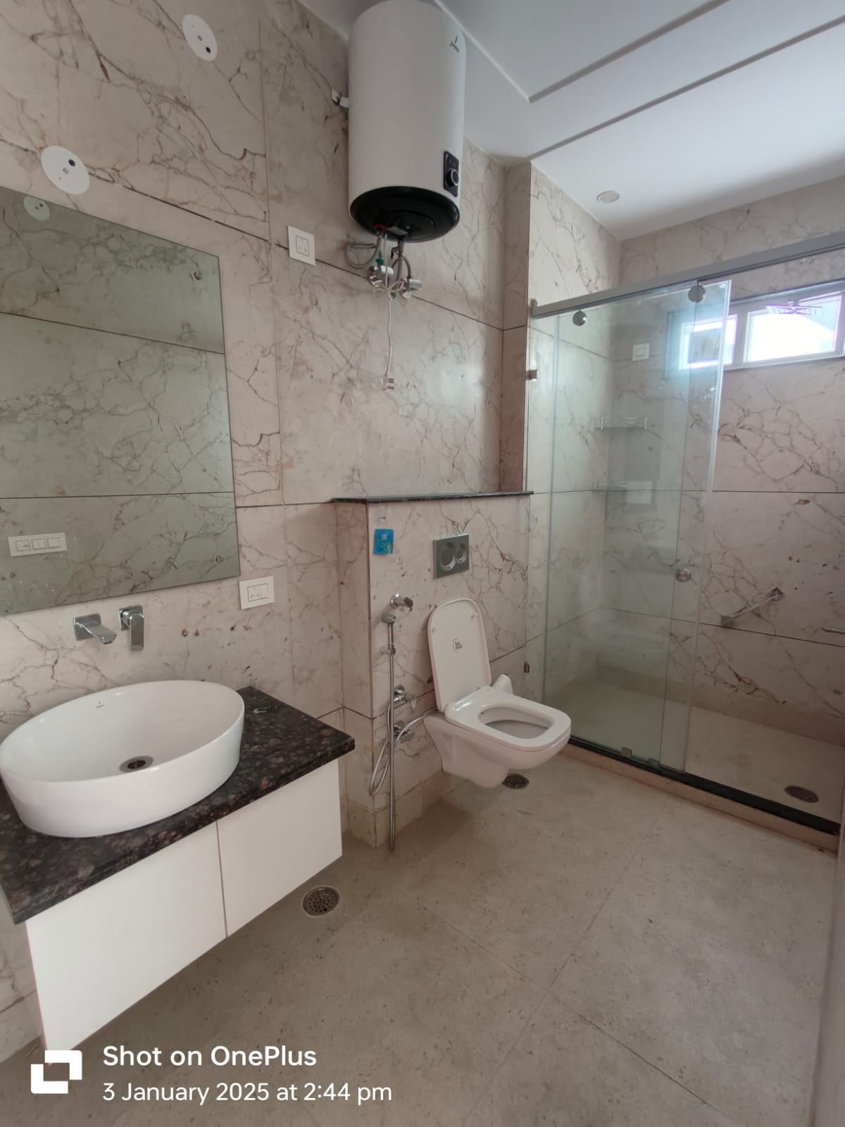 4 BHK + Pooja Room,Servant Room 3600 Sq.Ft. Builder Floor in Unitech South City II