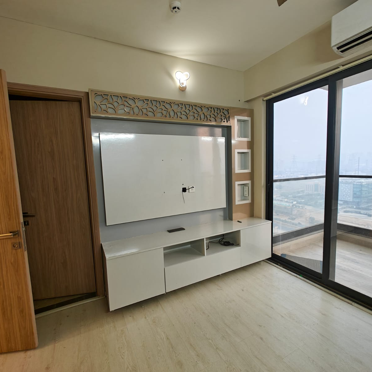 3 BHK + Study Room Apartment For Rent in M3M Skywalk