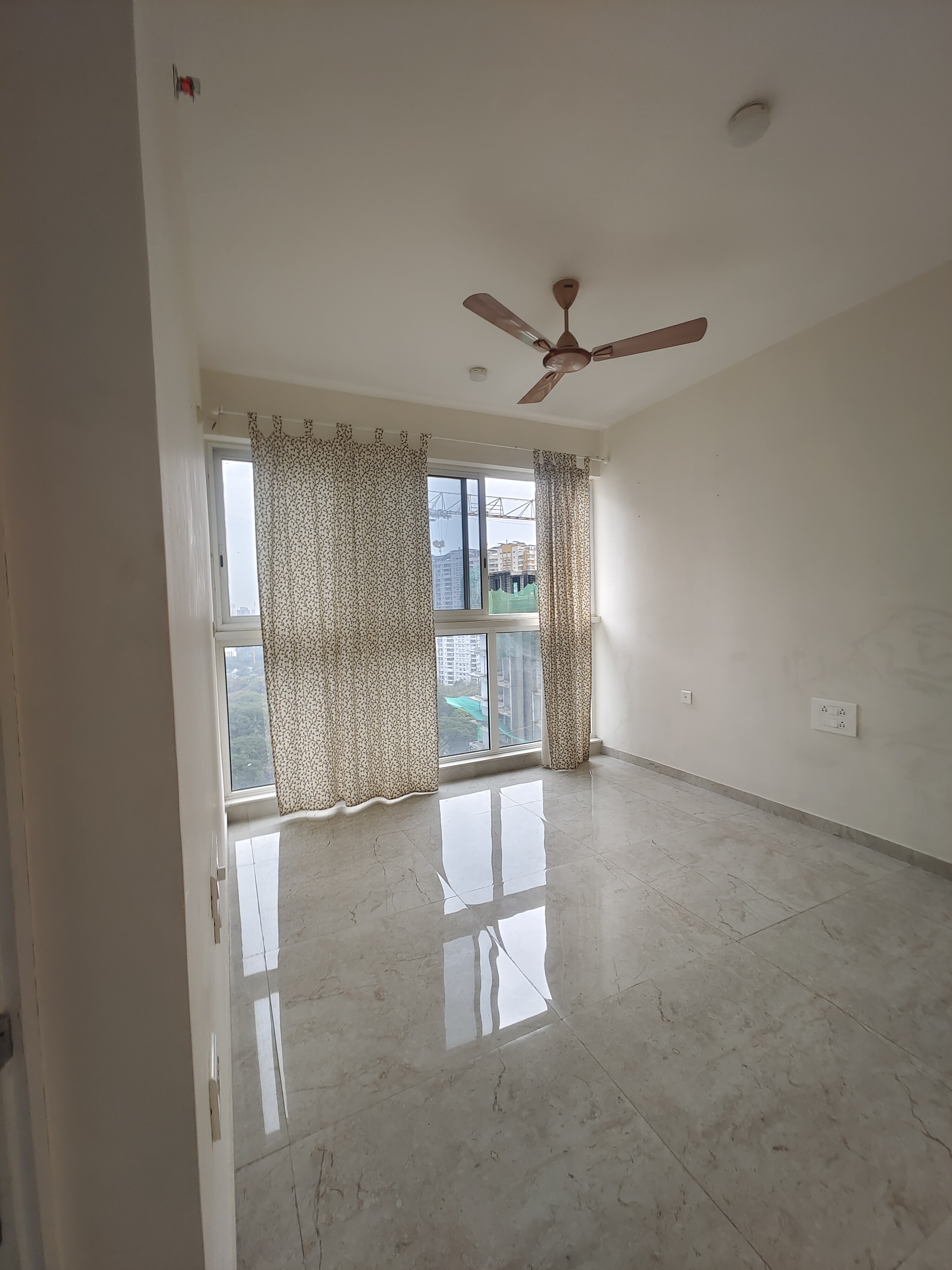 1 BHK + Pooja Room Apartment For Rent in Tata Serein