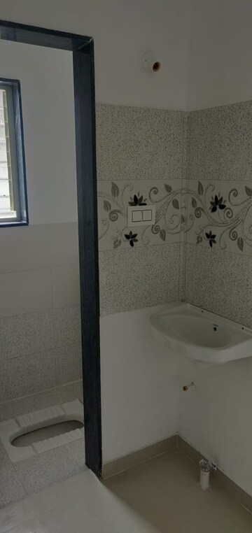 Bathroom in 3 BHK Apartment at Mantra Sky Homes, Magarpatta City – for Sale