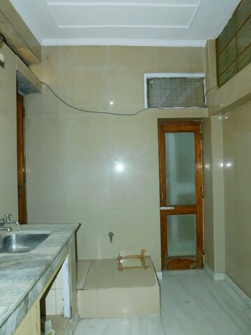 Bathroom in 2 BHK Builder Floor at Pitampura – for Rent