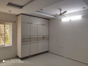 Room in 3 BHK Apartment at Madhapur – for Sale