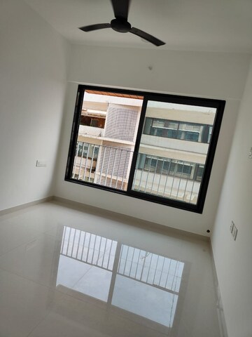 Furnished Amenities in 1 BHK Apartment at Devika Towers, Collectors Colony – for Rent