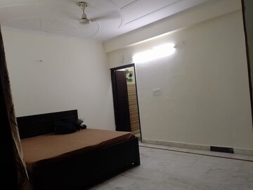Room in 1 RK Apartment at Sare Green Parc, Sector 30 – for Rent
