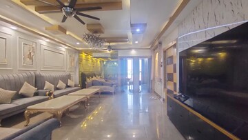 Gym in 6 BHK Builder Floor at Sector 14 – for Sale