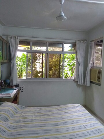 Bedroom in 1 BHK Apartment at Sindhi Society, Chembur – for Rent
