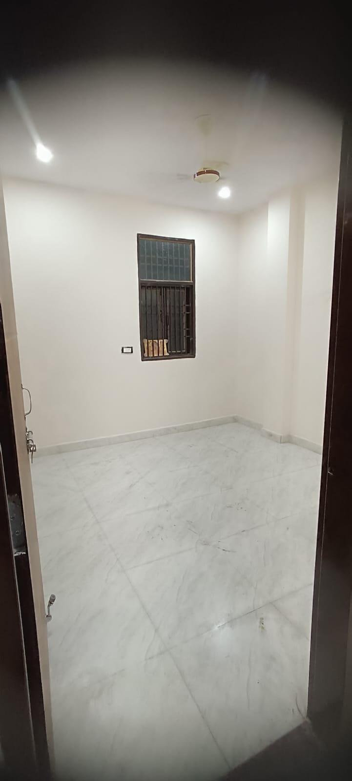 2 BHK Builder Floor For Rent in Block H Mohan Garden, Utt