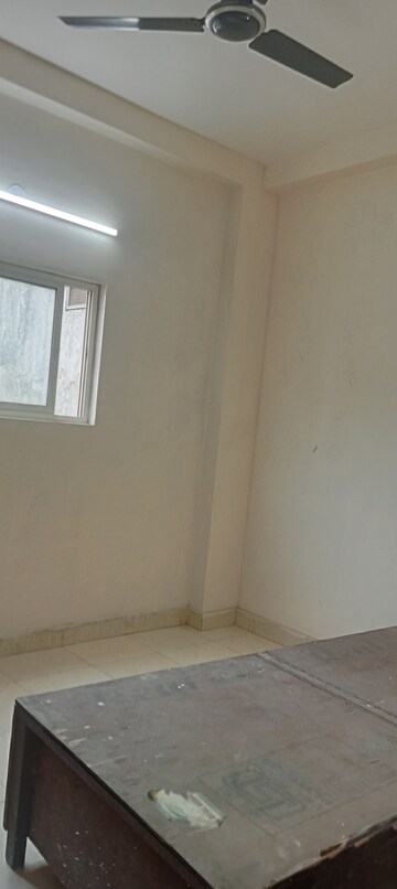 Room in 1 BHK Builder Floor at Panchsheel Vihar – for Rent