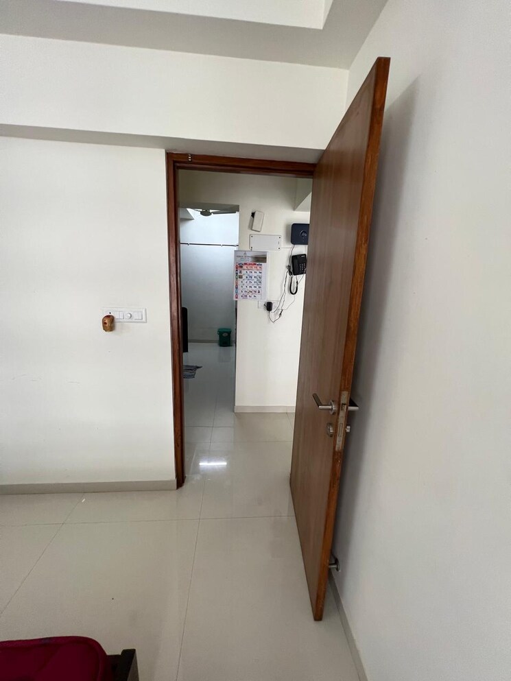 Room, godrej-central 2.5 Bedroom 1200 Sq.Ft. Apartment In Chembur Mumbai 8632549