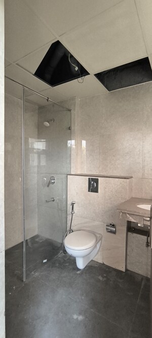 Master Bedroom in 4 BHK Builder Floor at BPTP Amstoria, Sector 102 – for Sale