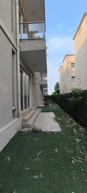 4 BHK Builder Floor – Exterior View View at BPTP Amstoria, Sector 102 - for Sale