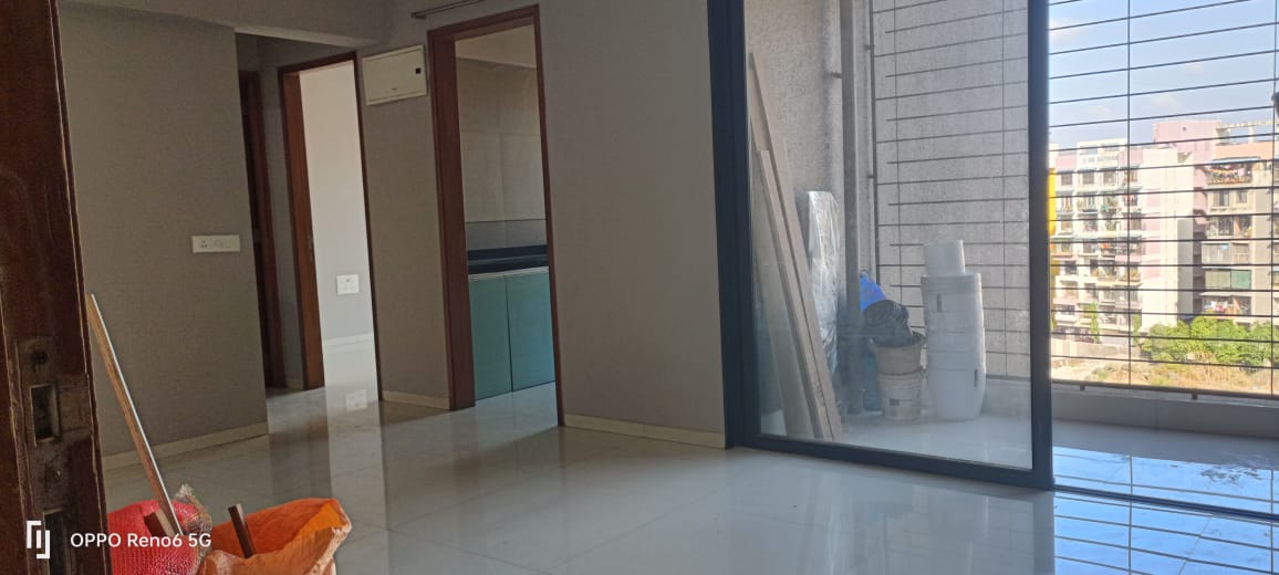 2 BHK Apartment For Sale in Platinum Emporius