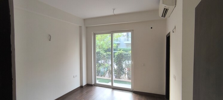 Room, bptp-amstoria 4 Bedroom 3560 Sq.Ft. Builder Floor In Sector 102 Gurgaon 8632580