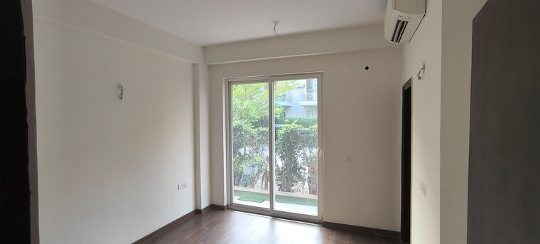 Room, bptp-amstoria 4 Bedroom 3560 Sq.Ft. Builder Floor In Sector 102 Gurgaon 8632580