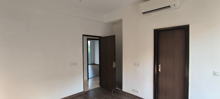Room, bptp-amstoria 4 Bedroom 3560 Sq.Ft. Builder Floor In Sector 102 Gurgaon 8632580