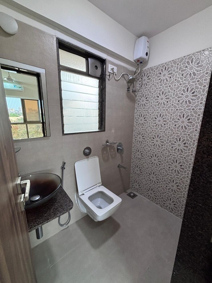 Bathroom, platinum-prive 2 Bedroom 732 Sq.Ft. Apartment In Andheri West Mumbai 8632587