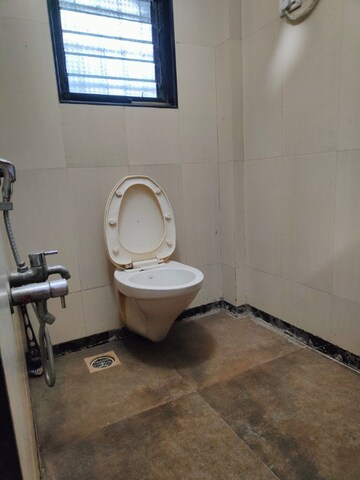 Bathroom in 4 BHK Villa at Sai Kripa Complex, Kashimira – for Rent