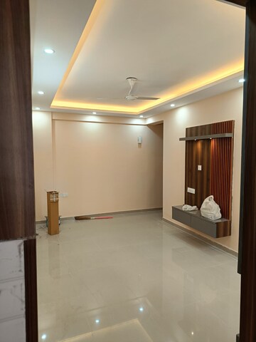 2 BHK Apartment For Sale in Shree Vardhman Green Court, Sector 90