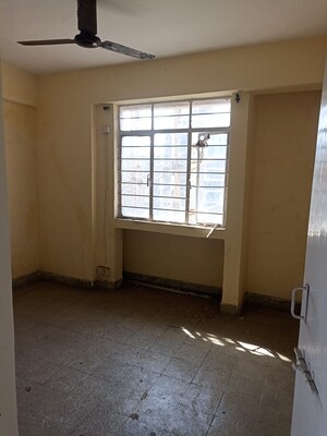 Room in 2 BHK Apartment at Jal Vayu Apartment, Kharghar – for Sale