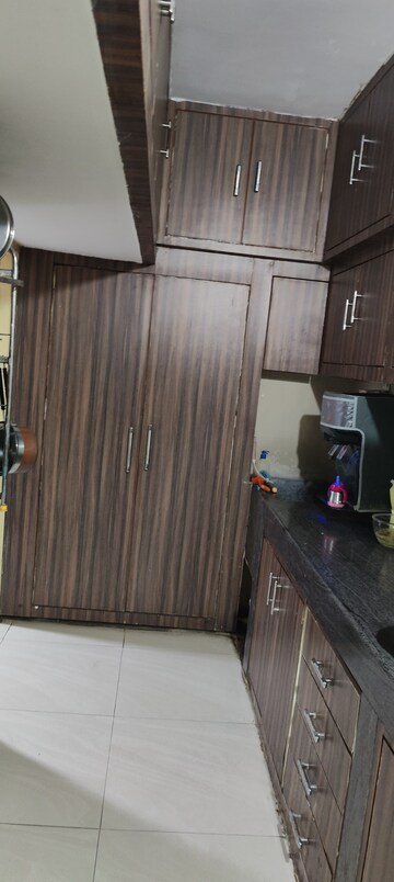 Furnished Amenities in 3 BHK Apartment at Begumpet – for Sale