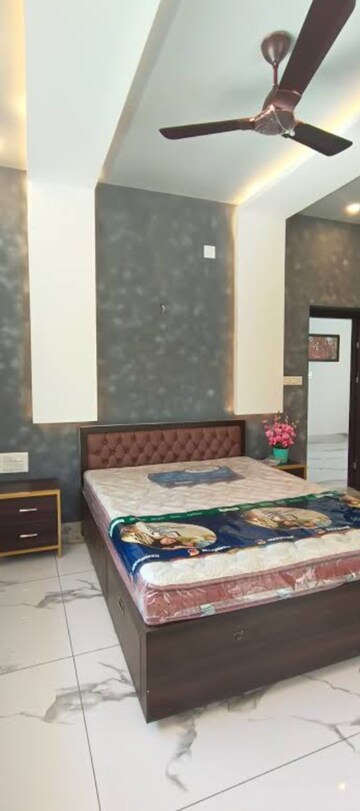 1 BHK Builder Floor For Rent in Saket
