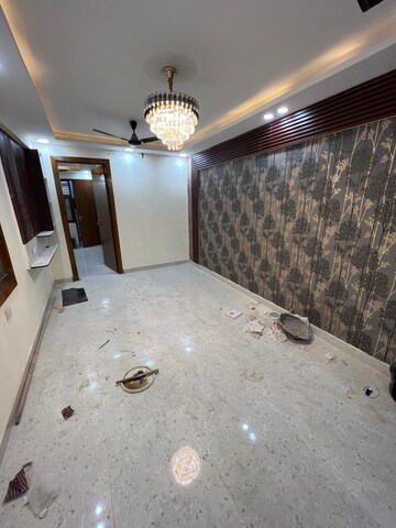 Bedroom in 3 BHK Builder Floor at Sector 73 – for Sale