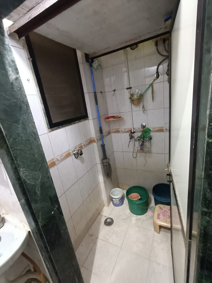 Bathroom, vaibhav-chs-chembur 1 Bedroom 350 Sq.Ft. Apartment In Tilak Nagar Mumbai 8632682