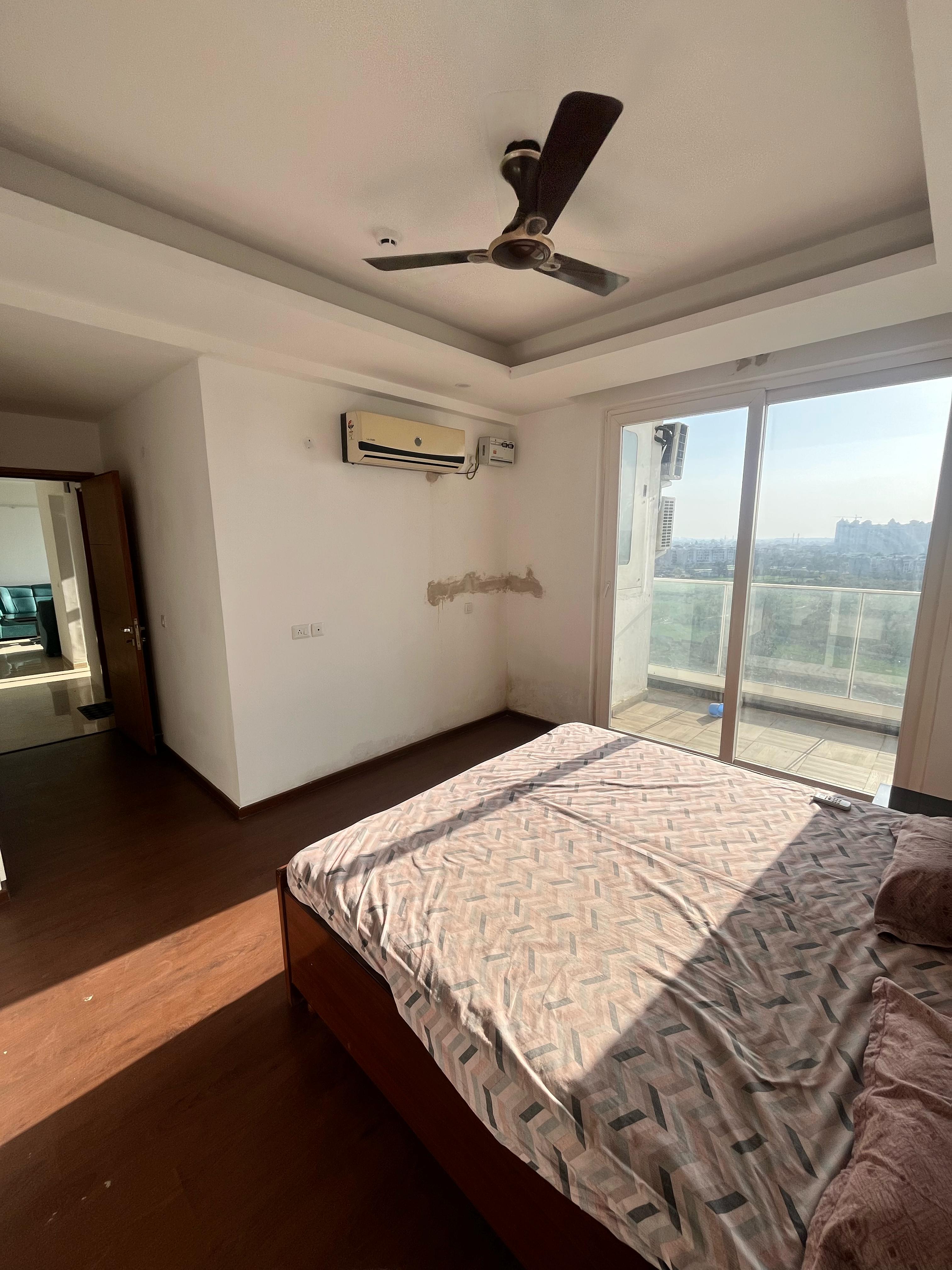 3 BHK + Servant Room Builder Floor For Rent in Omaxe Ambrosia