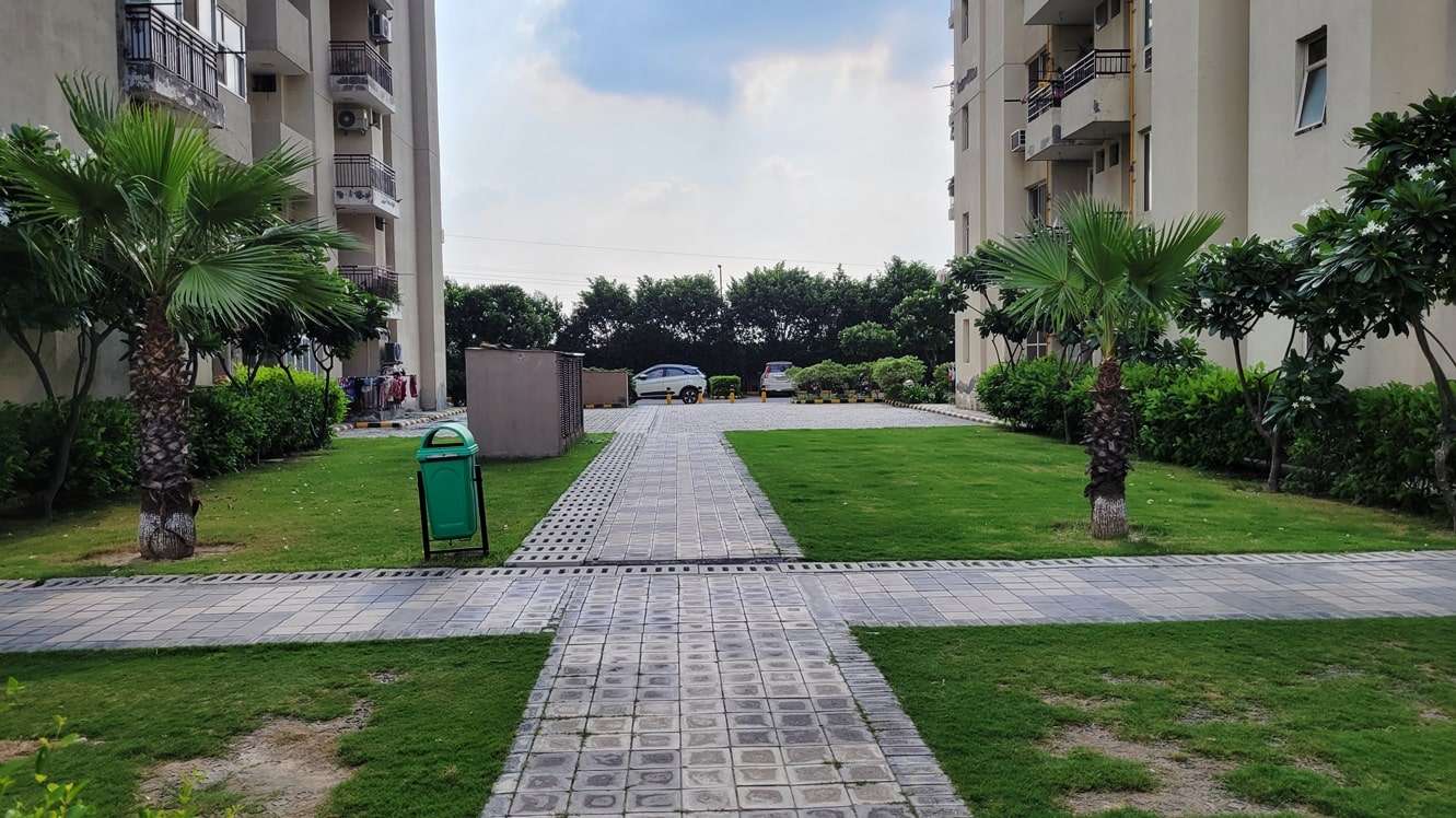 2 BHK + Pooja Room Apartment For Sale in MGH Mulberry County