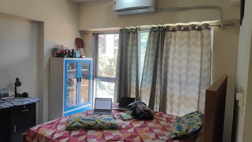 Bedroom in 2 BHK Apartment at Shell Colony, Chembur – for Rent